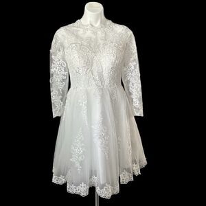 Gorgeous Short Lace & Tulle Wedding Dress w 3/4 Sleeves (See Measurements) NWOT